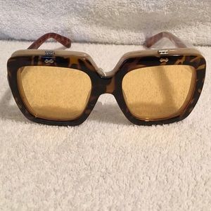 Large Square Shaped Flip Sunglasses